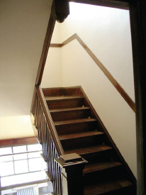 Existing Stair01