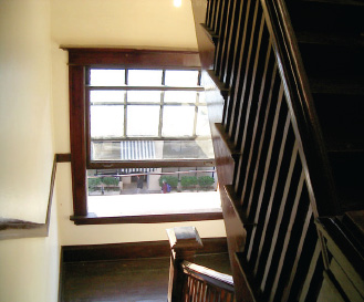 Existing Stair02